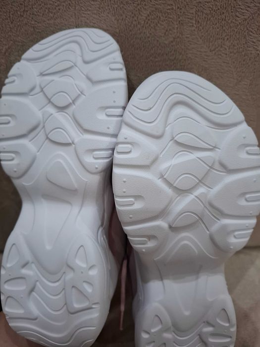 Дамски маратонки