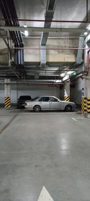Паркинг  в самом центре
