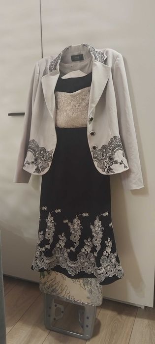 Продам костюм "тройка"