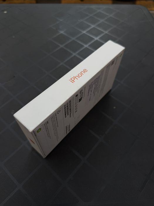 НЕРАЗПЕЧАТАН ЧИСТО НОВ Iphone 17 Pro Max 256 GB Orange