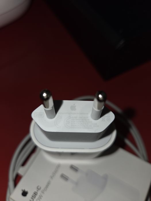 Incarcator IPHONE 20 W