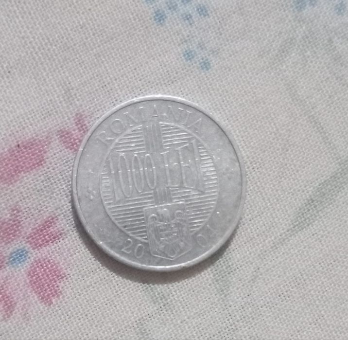 Moneda 1000 lei (2004)
