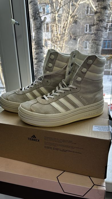 Продаю ботинки Adidas!