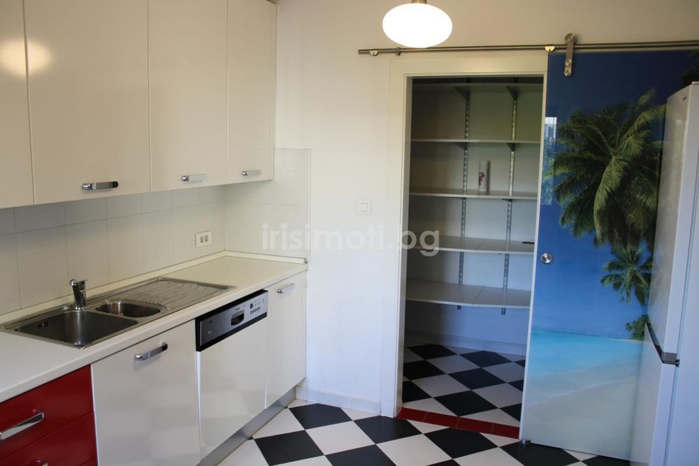 Дава се под наем Четиристаен апартамент в София, Изток - 147 кв.м за 1190 € - Снимка #5