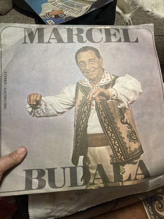 Vinyl bine pastrate in conditii bune