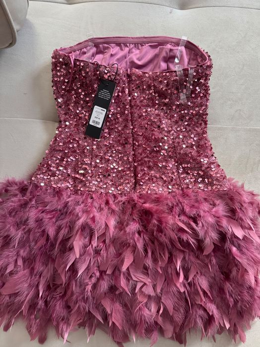 Fashion nova рокля