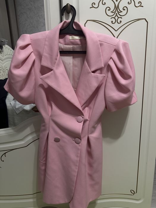 Пиджаки по 3.000 тг