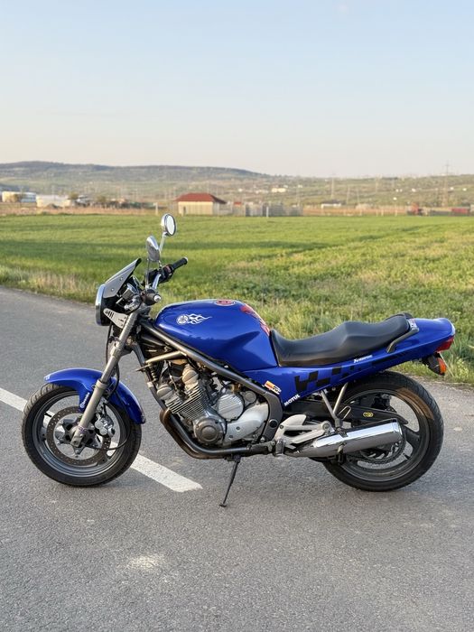 Yamaha XJ600 A2.