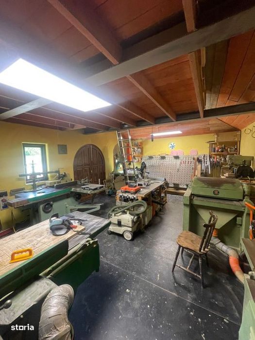 Casa ecologica din beton de canepa, 200 mp, 11 arii teren, zona Tautii