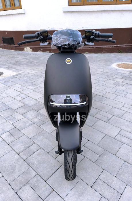 Scuter Electric 50km/h 900W baterie capacitate mare 30Ah  bluetooth