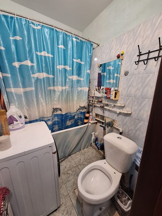 Продам 2 х ком 3 этаж