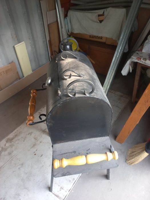 Продам мангал смокер.