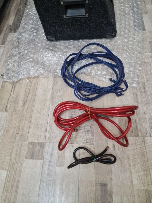 Pioneer - Усилвател и бас каса /линк към видео/