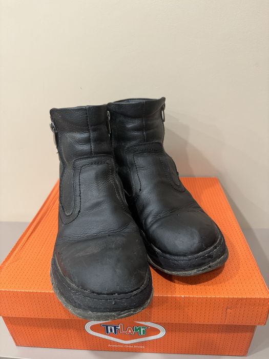 Продам зимние ботинки