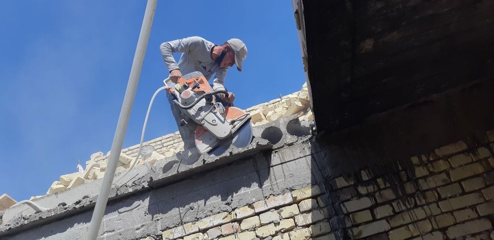 Beton teshamiz buzamiz eshig ochamiz