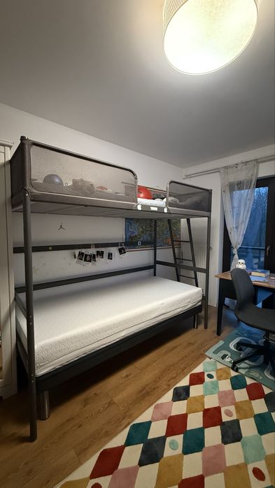 Pat supraetajat copii