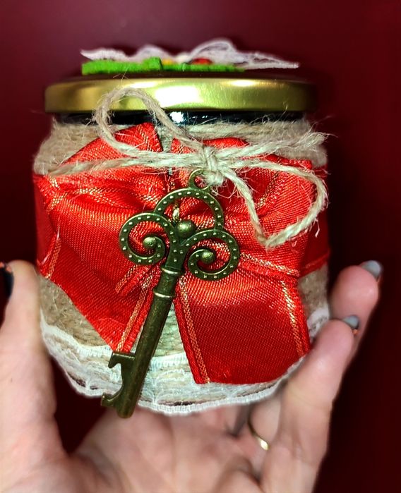 Ръчно, изработени бурканчета,бутилки и  вази на различни цени