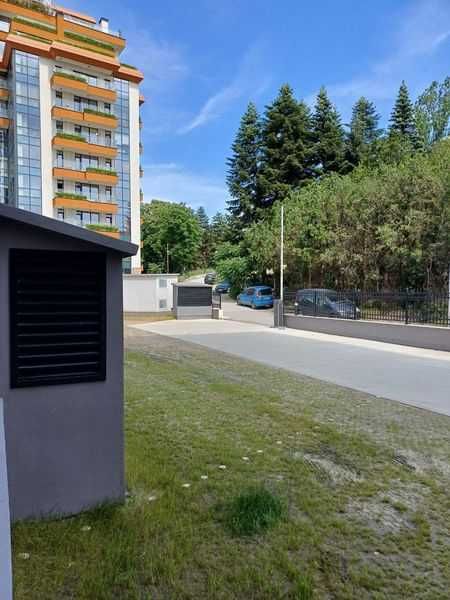 Дава се под наем Гараж / Паркомясто в Варна, Младост 2 - 13 кв.м за 91.8 € - Снимка #2