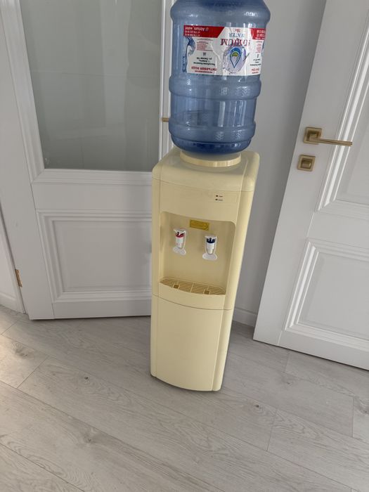Продам Кулер(диспенсер) для воды