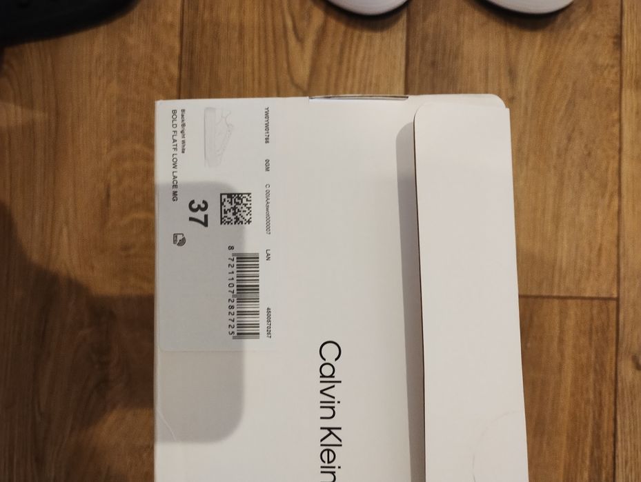 Дамски обувки Calvin Klein нови N37