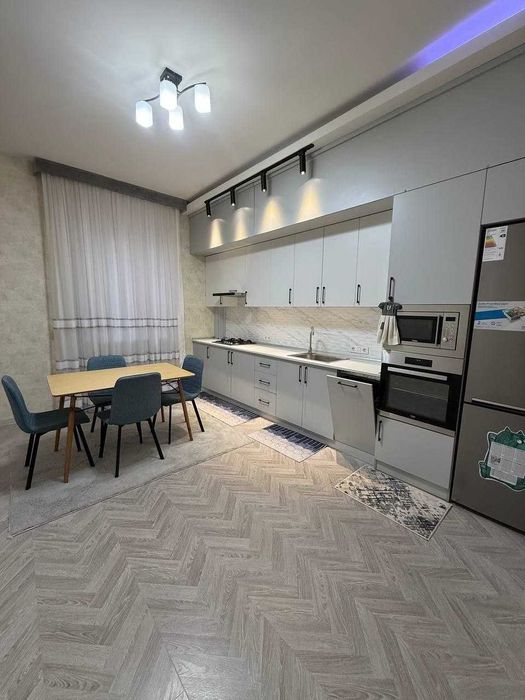 Айбек м. 3 ком GABUS с ремонтом укомплектованая