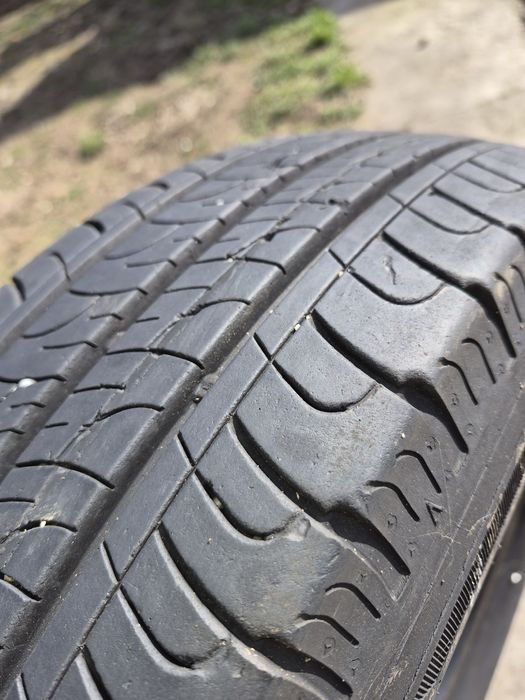 Goodyear Efficentgtip  Cargo 2 175/65 R .320 lei pe bucata 16 C 107/10
