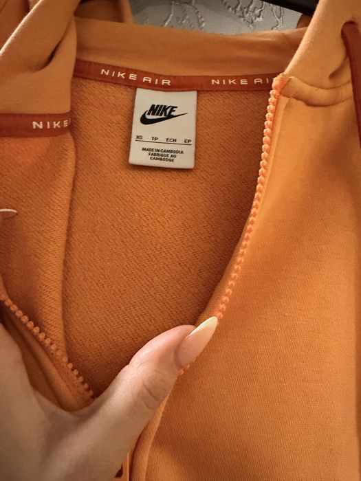 Дамско горнище Nike
