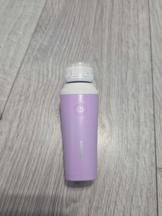 Perie mini de curatare faciala Philips VisaPure BSC111
