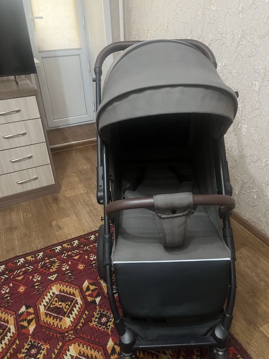 Коляска детская, всесезонная