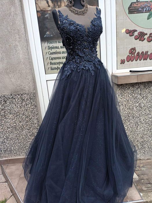 Официлна бална рокля