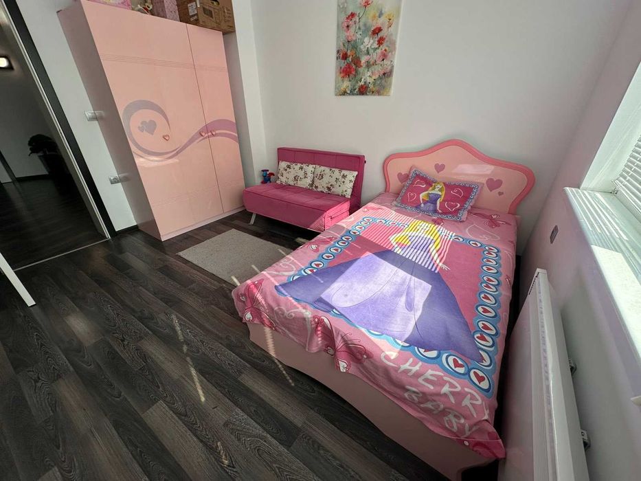 Тристаен апартамент - до хотел Черно море , пл. Севастопол