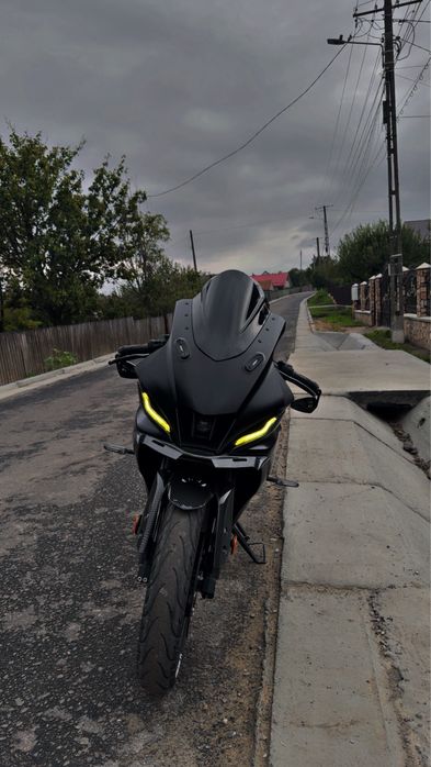 Vând YZF R125-A 2025