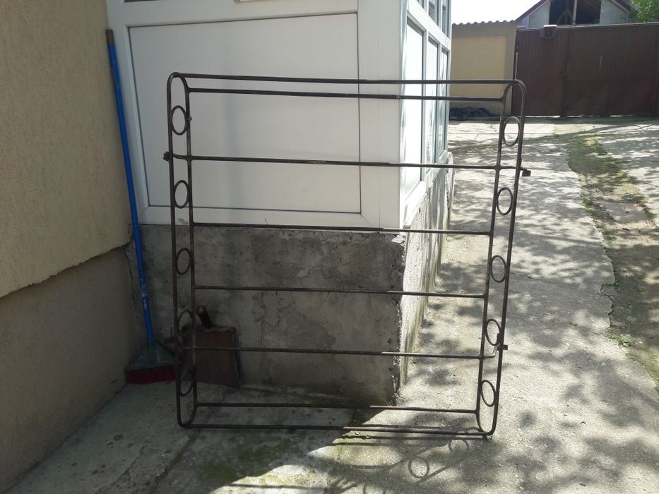 Portbagaj metalic mașină