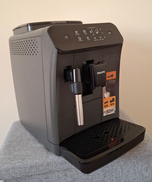 Автоматична кафе машина Philips 800 series