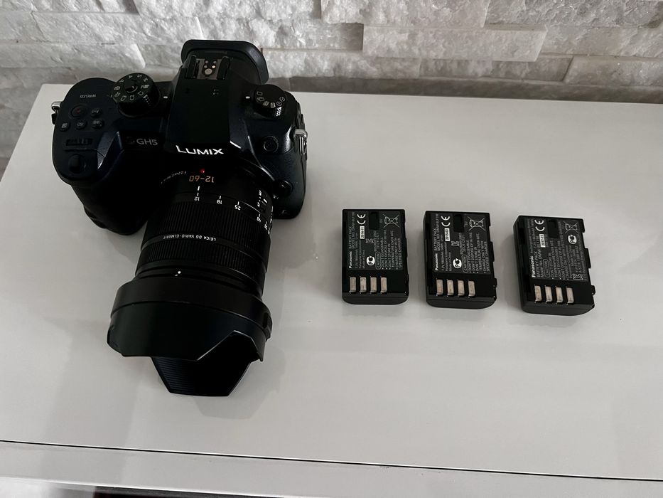 Panasonic GH5 със обектив Panasonic Leika 12-60