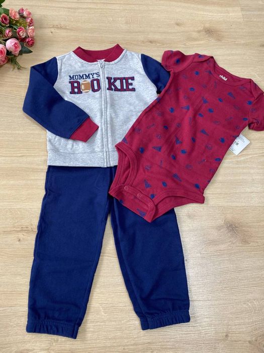 Продается тройка Carters