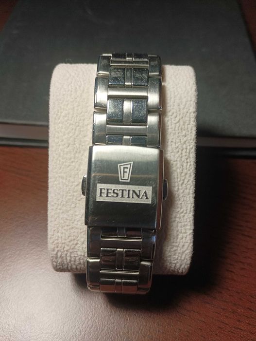 Часовник Фестина оригинален