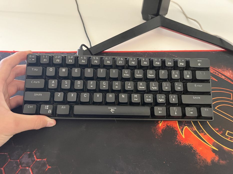 Pc+monitor+tastatura URGENT