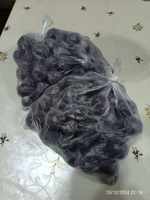 Замороженная слива