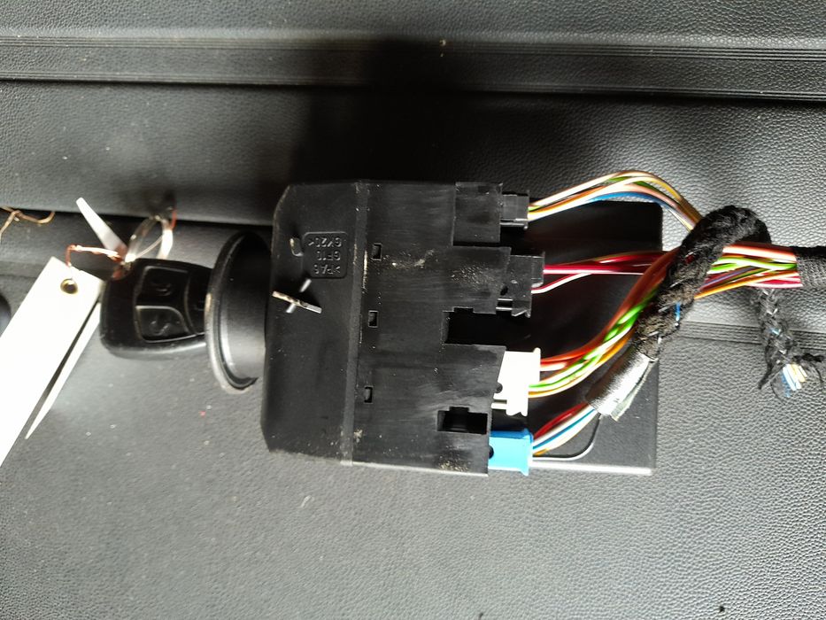 Contact + cheie Mercedes C-Class w203 / CLK w209