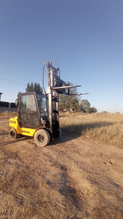 Срочна продам вилочны погрузчик  БОСС