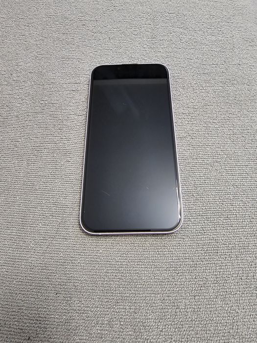 Продам iPhone 14 128 в отличном состоянии