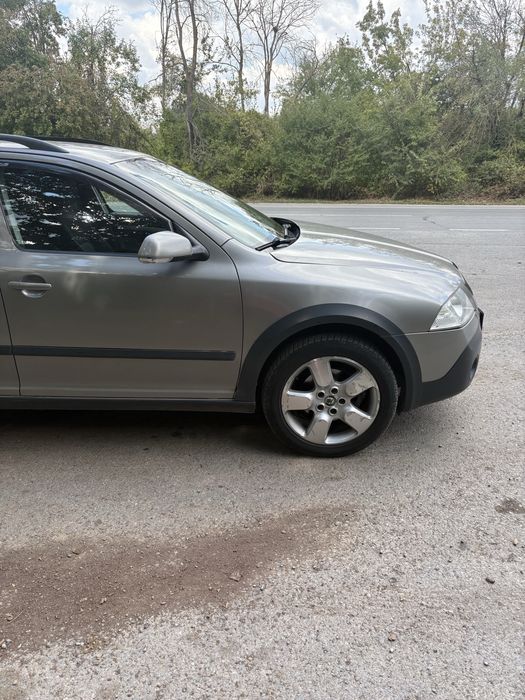 Продавам Skoda Scout 2.0d 140