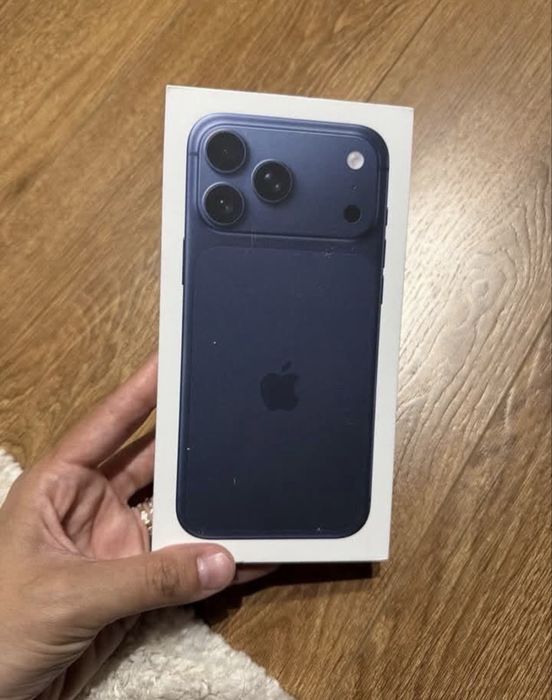 IPhone 17 pro max 256гб 100%