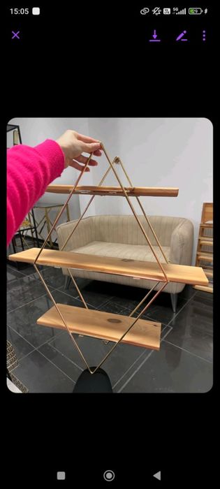 Дървена етажерка