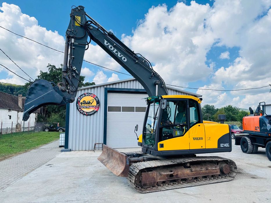 Excavator pe senile cu lama Volvo EC 140 CL, an 2009, 15 tone, 2x cupe
