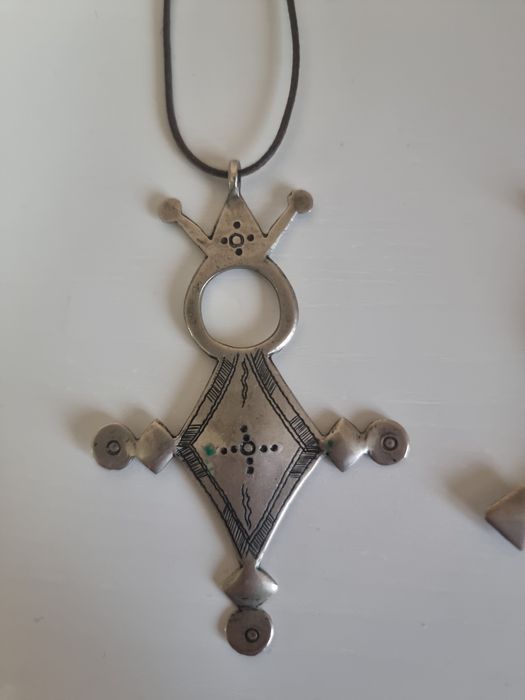 Pandantiv cruce Tuareg berber din argint – gravat manual, Africa Sahar