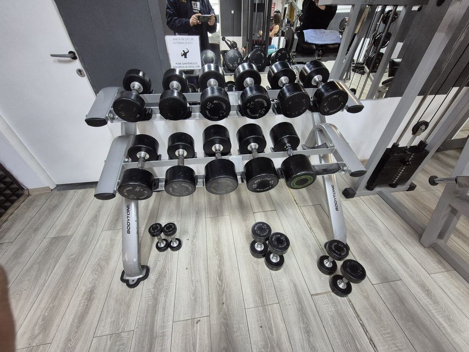 Set complet gantere Bodytone (2,5kg-25kg)/230kg cu suport inclus !!!