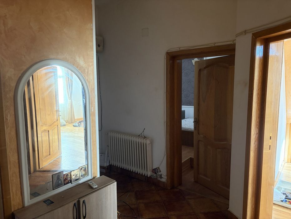 Casa Zona Liceelor (Titeica, Economic)