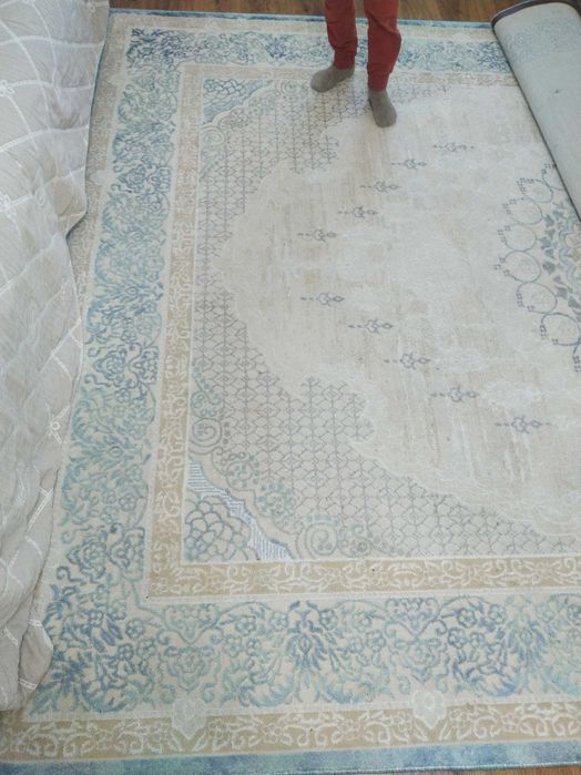 Ковер в отличном состоянии 2.5*5